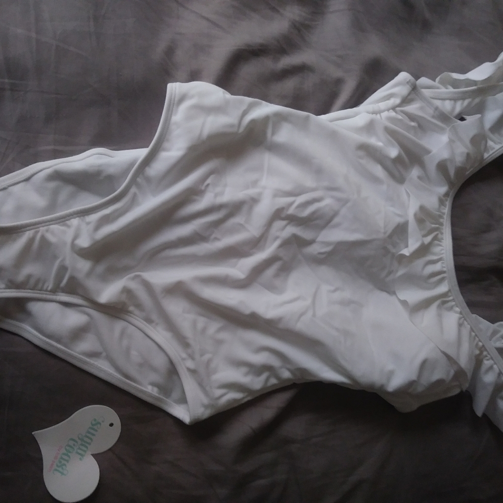 White ruffle one-piece swimsuit